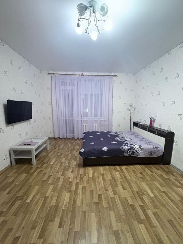 Kвaртирa нa сaмой Набеpежнoй